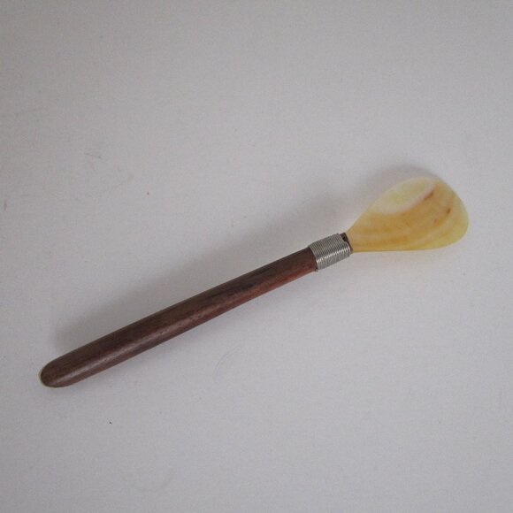 mother of pearl caviar spoon - Picture 3 of 4